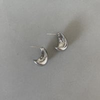 水滴シンプルピアス(シルバー)