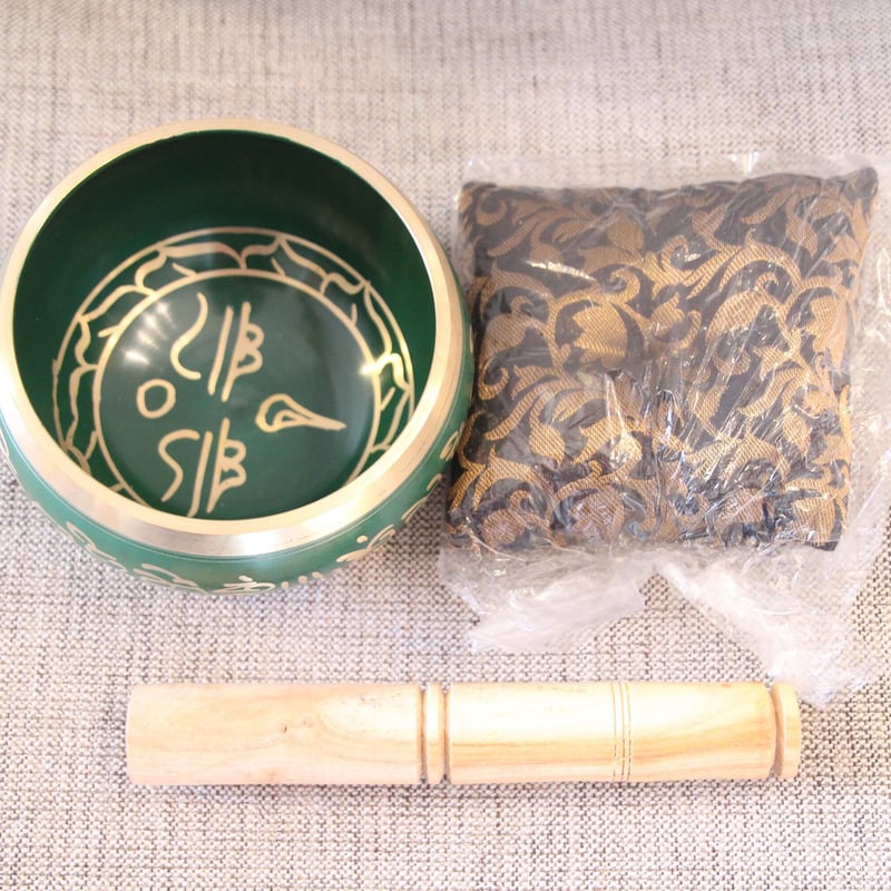 ホワイトボウル グリーンターラ 19cm A音 シンギングボウル