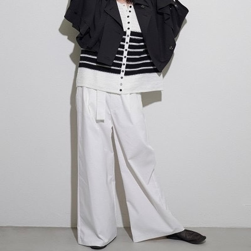 美品　heve ベルスリーブジャケット　アイボリー 発送予定注意:2月下旬~4月上旬 10/10ライブ① オーバーベルト