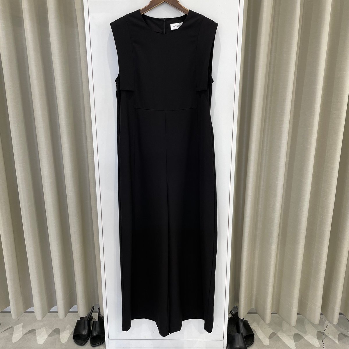 roughlow ラフロウ デザインスリーブオールインワン half sleeve all-in-one(black) 8月下旬から9月上旬頃に発送予定