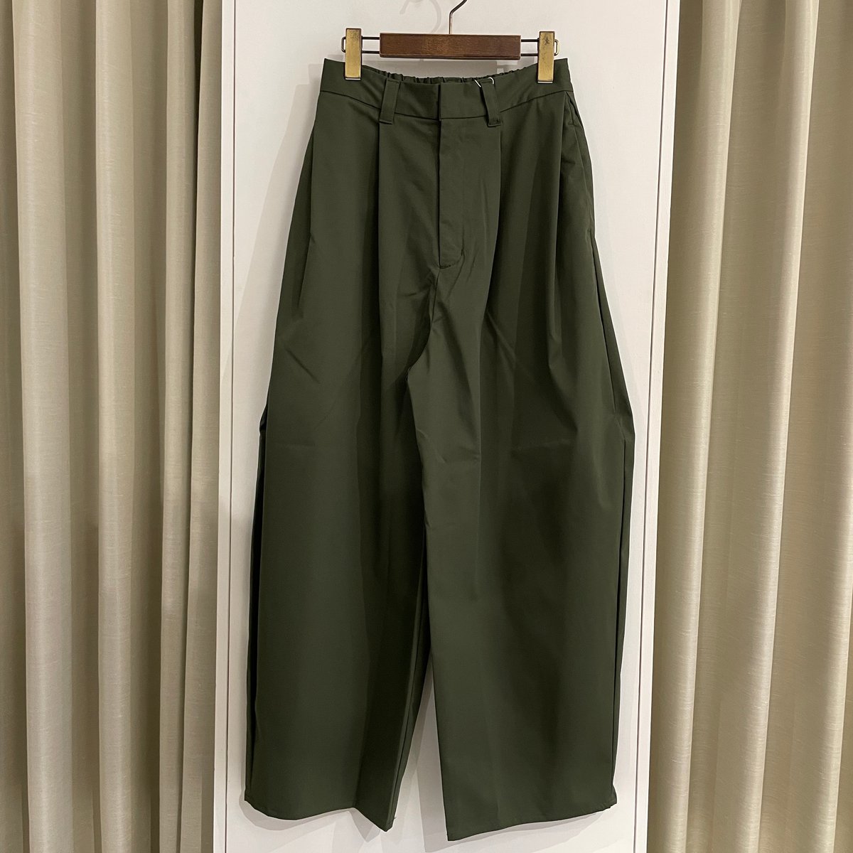 Michel專用 本発 9/23ライブ① サイドタックコクーンパンツ (アミュエルロゼッタ