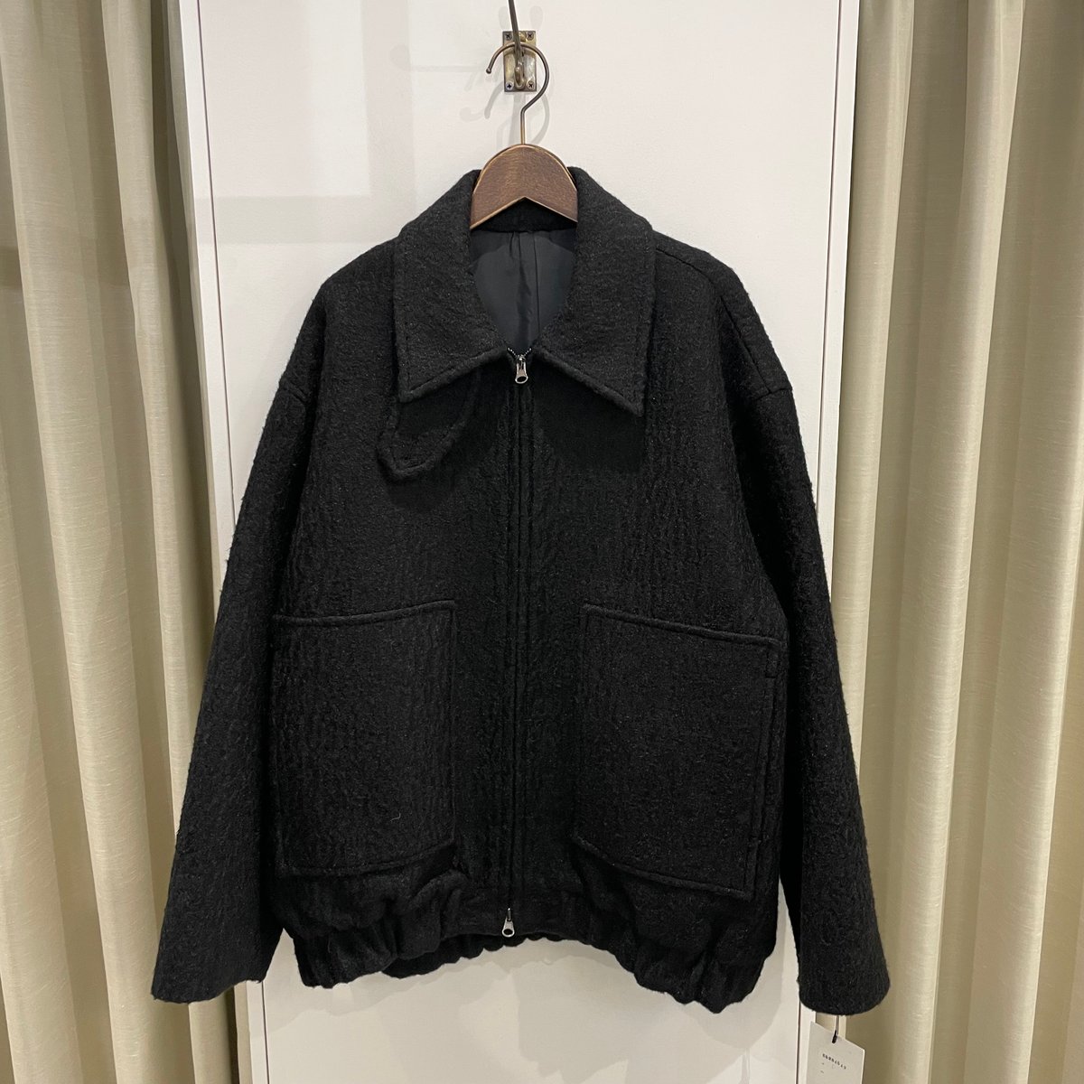 α1 ブルーアーカイブ 黒セーター&ジャケット シロコテラー スリーブ&プレマ 10/11ライブ① 逆開ジップブルゾン (クロシェ 552-84542