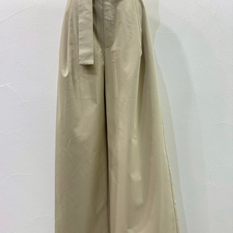 【新品タグ付】iore イオレ ベルパンツ34 発送予定注意:2月下旬~4月上旬 10/10ライブ① オーバーベルト