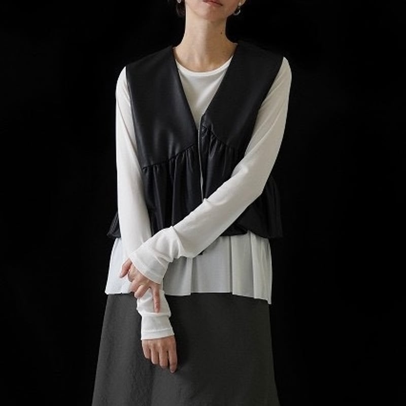 新作 30%off★CYAN TOKYO ヴィーガンレザーバルーンギャザーベスト CYAN TOKYO】ヴィーガンレザーバルーンギャザーベスト | Radiant