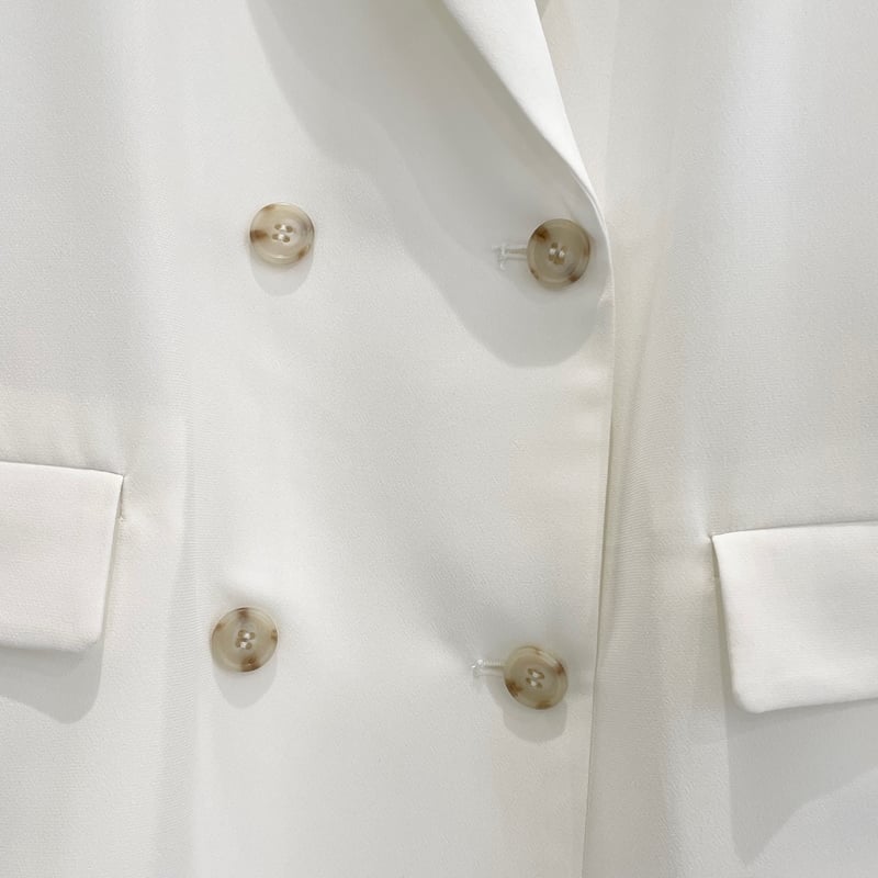 美品　heve ベルスリーブジャケット　アイボリー UNISEX エンボスベルト キャメル