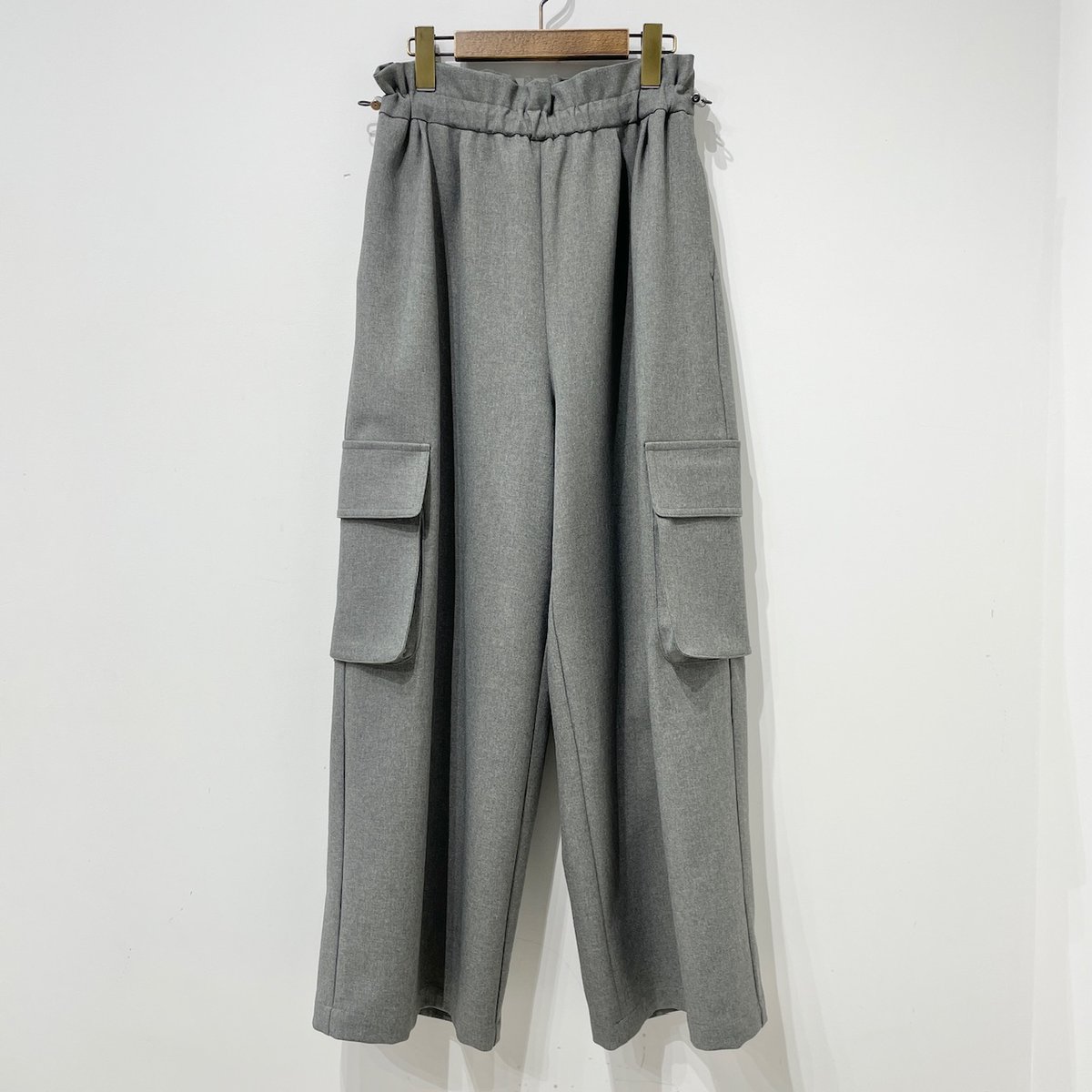 本発 Hitomiオリジナル 立体カーゴパンツ (ISPT-25111