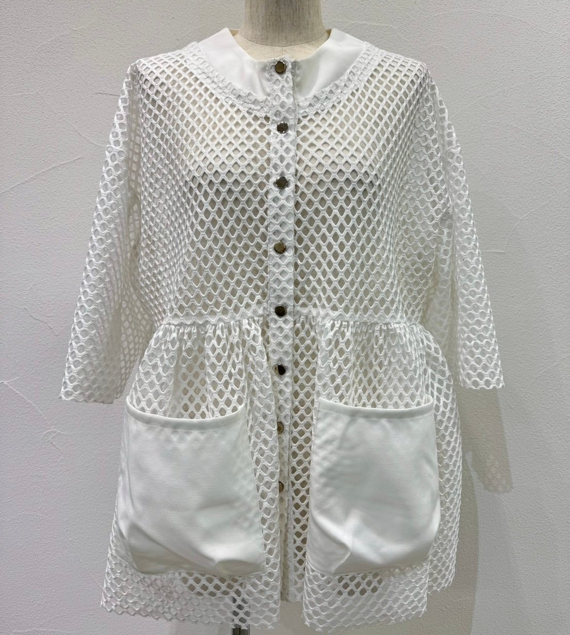 メゾンドドルチェ　グロッシーブルゾン　アイボリー メゾンドドルチェ グロッシーブルゾン アイボリー メゾンド