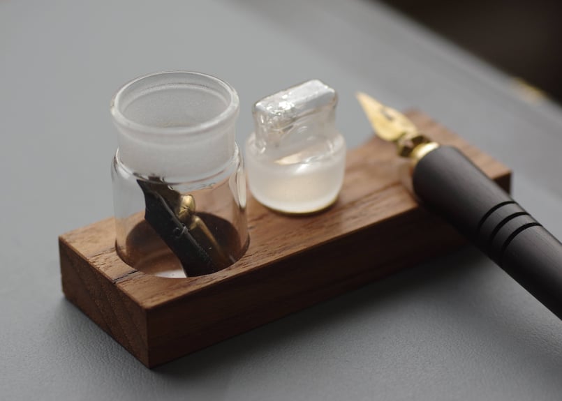 インク壺のペンレスト | PAPYRUS文具店