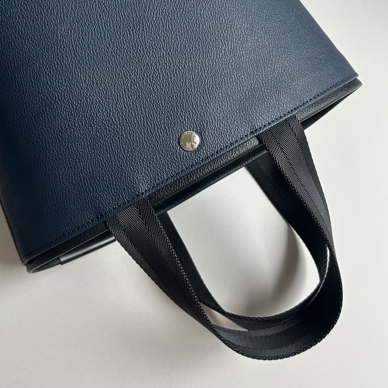 BERTHA 特別カラー 【本体：ネイビー / ハンドル＋ライン