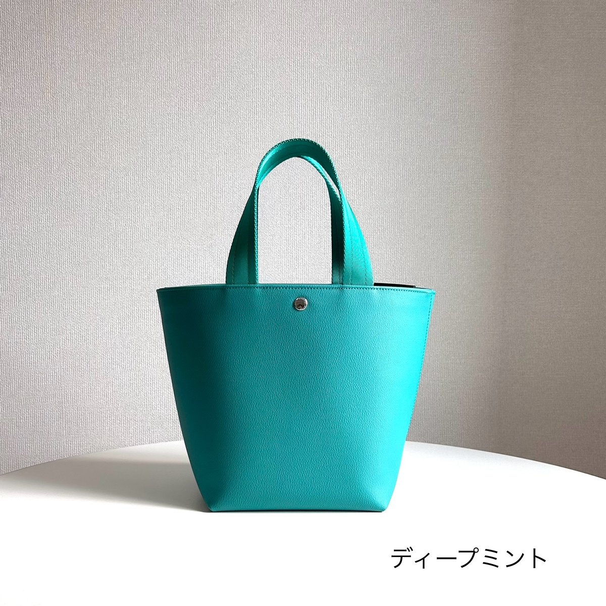 アテセントートバッグBERTHA T-02 ATHECEN アテセントートバッグBERTHA T-02 ATHECEN - メルカリ