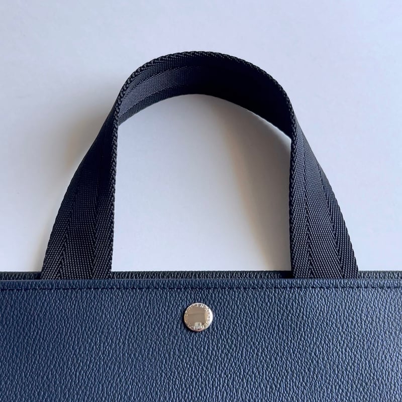 ATHE CEN ハンドバッグ BERTHA限定カラー BERTHA 特別カラー 【本体：ネイビー / ハンドル＋ライン