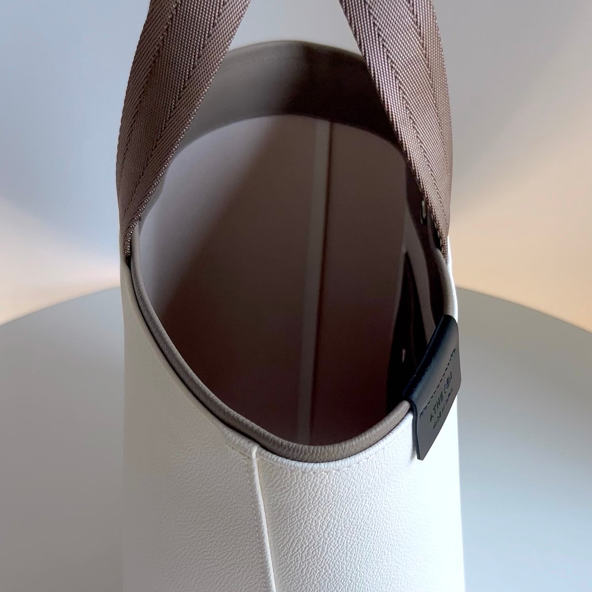 BERTHA 特別カラー 【本体：オフホワイト / ハンドル＋ライン