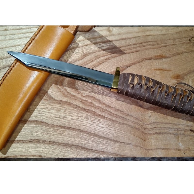 残欠刀ナイフと材質不明のナイフセット最終価格 - 工芸品