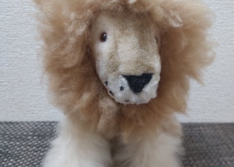 ベビーアルパカ100%ライオン人形🦁