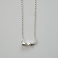 n0001 ウルフネックレス | Grayscale