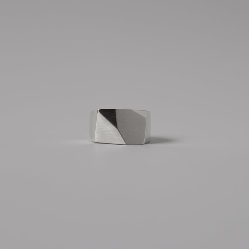 Edge Earcuff - c0007 | Grayscale