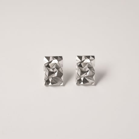 Grayscale ウルフピアス 片耳 Grayscale ウルフピアス 片耳 - メルカリ