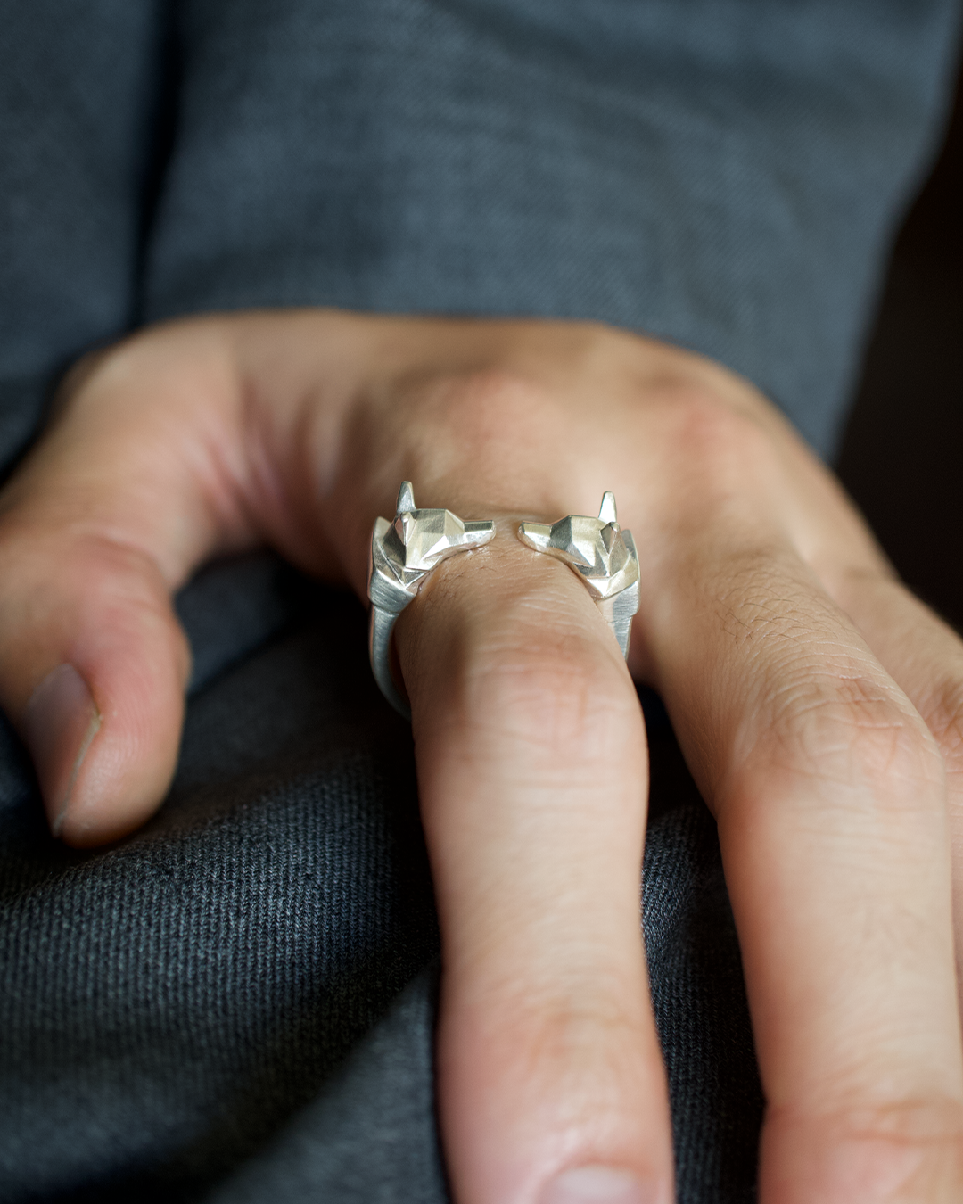 Wolf Face Ring - r0031 | Grayscale
