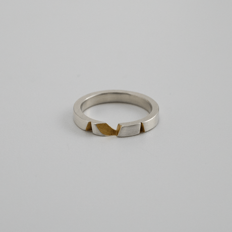 Notch Ring