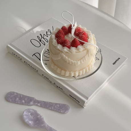 white berry cake candle（ホワイトベリーケーキキャンドル）