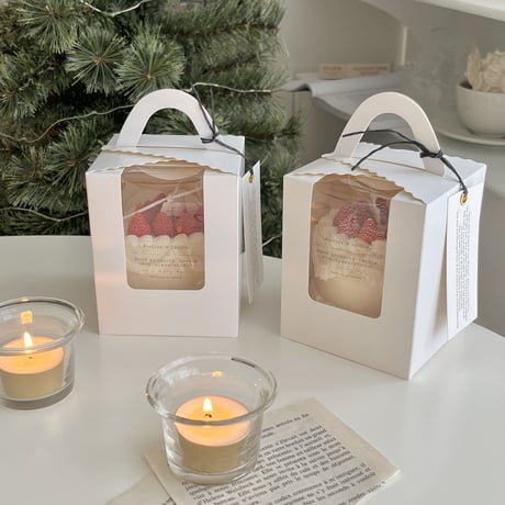 white berry cake candle（ホワイトベリーケーキキャンドル）
