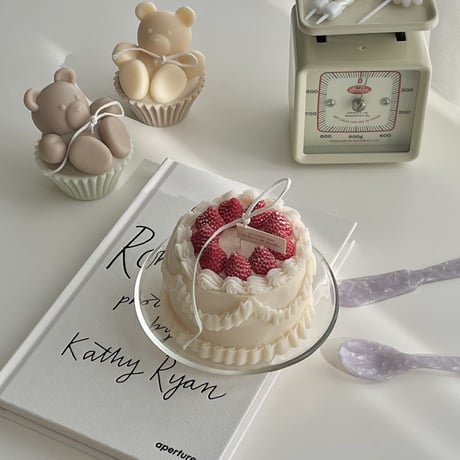 white berry cake candle（ホワイトベリーケーキキャンドル）