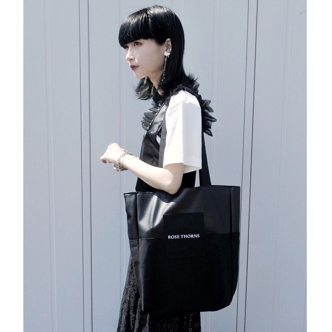 leather docking tote bag | ROSE THORNS