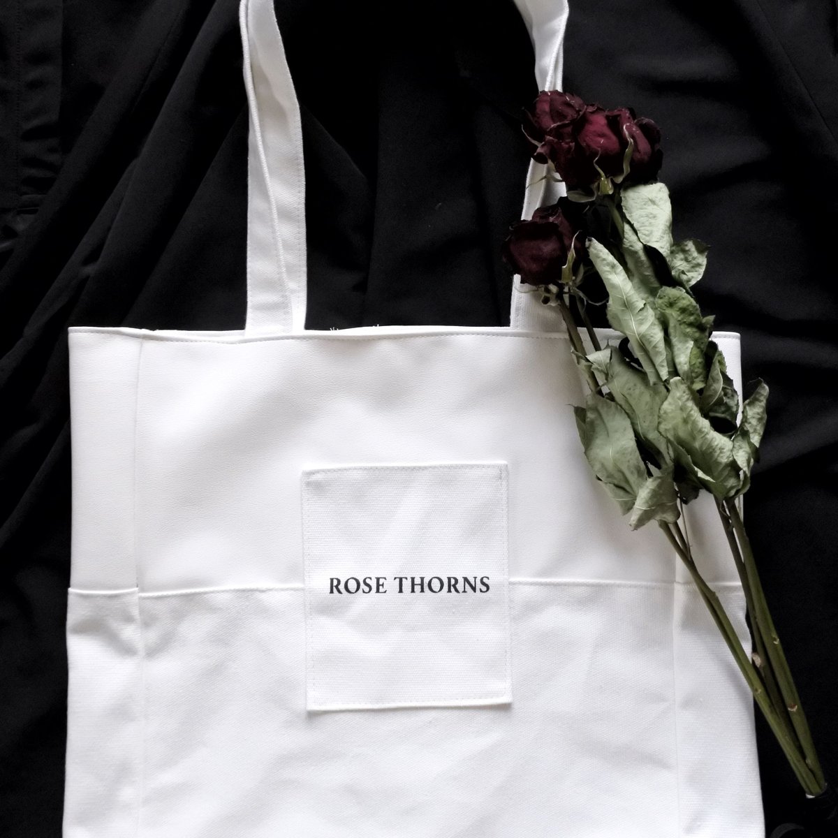 leather docking tote bag | ROSE THORNS