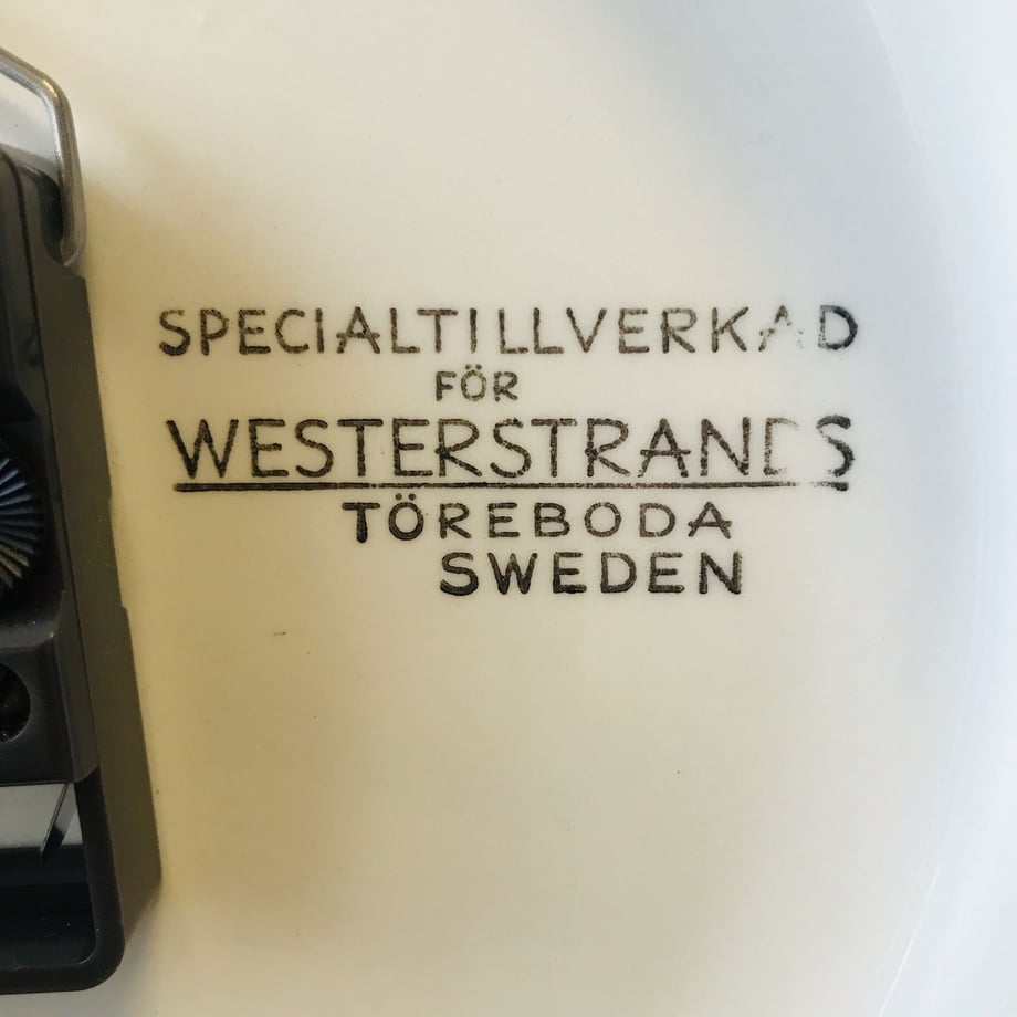 5f1ea270afaa9d2c7ab06e0c