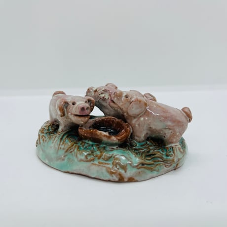 《Rutebo/Gammelgård》３匹のこぶた