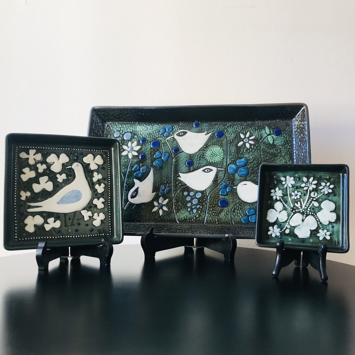 Sylvia leuchovius 】鳥の絵皿陶板3《Rörstrand》 | sugallery Sylvia leuchovius 】鳥の絵皿陶板3《Rörstrand》 | sugallery