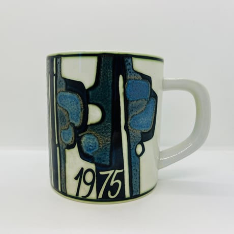 《Royal Copenhagen》  イヤーマグ　Lサイズ　1975年
