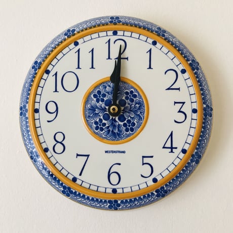 ブルー × イエロー 壁掛け時計《Rorstrand》