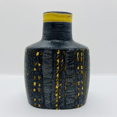 《Royal Copenhagen》  Baca イエロー×ブラック　フラワーベース　【Nils Thorsson】