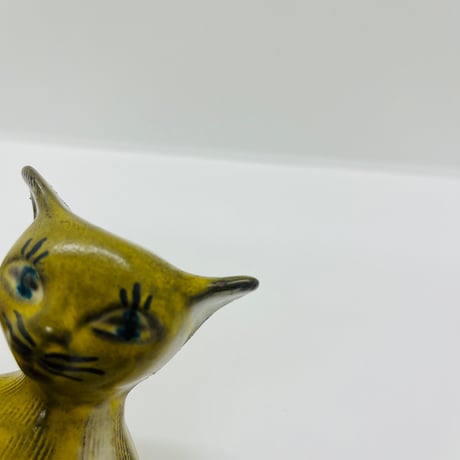 【Dorothy Clough】黄色い伸びネコ 《Upsala Ekeby》