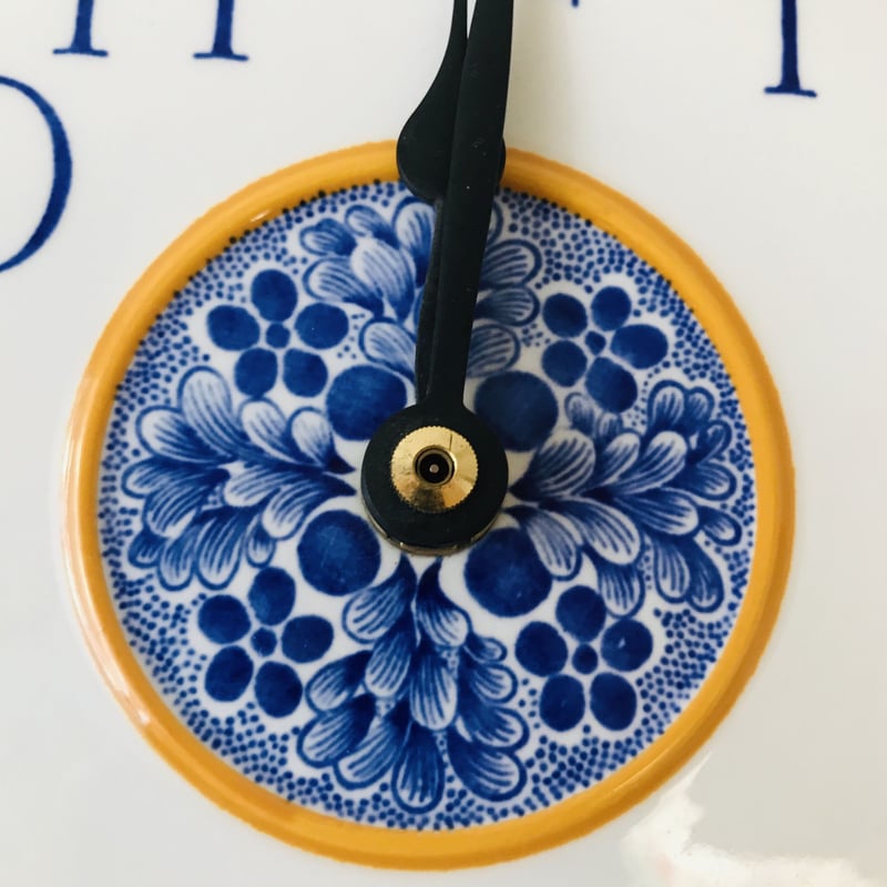 ブルー × イエロー 壁掛け時計《Rorstrand》 | sugallery