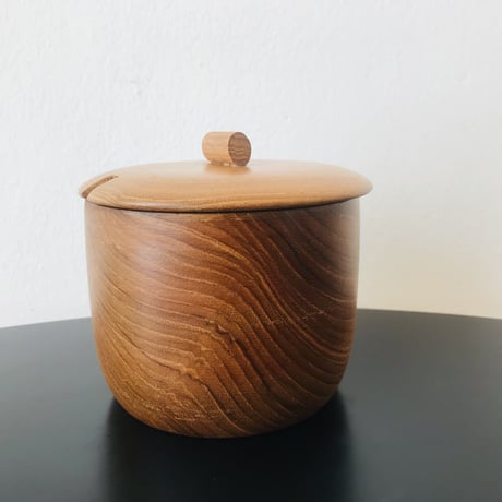 スウェーデン製　蓋つきチークボウル