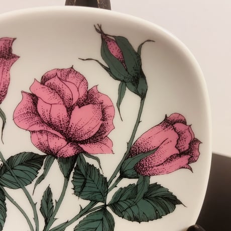 《ARABIA》Botanica　ピンクローズ（Rosa Lapponia)【Esteri Tomula】