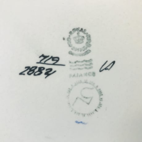 《Royal Copenhagen》  Baca シリーズ大型スクエアプレート