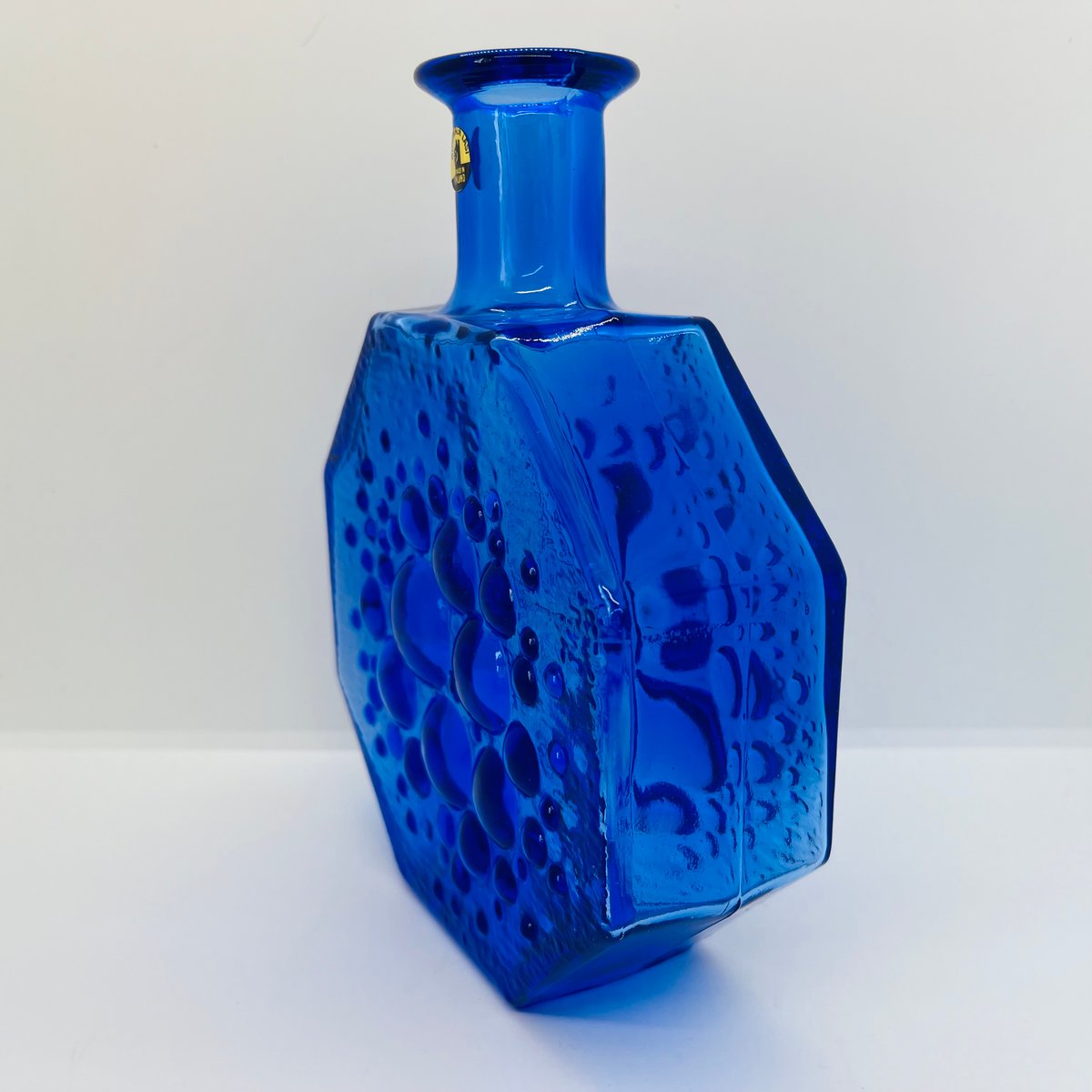 【レアカラー・シールあり】ステラポラリス　リーヒマエンラシ　ナニースティル　花瓶 Amazon.co.jp: リーヒマエンラシ ステラポラリス ガラスボトル ナニー