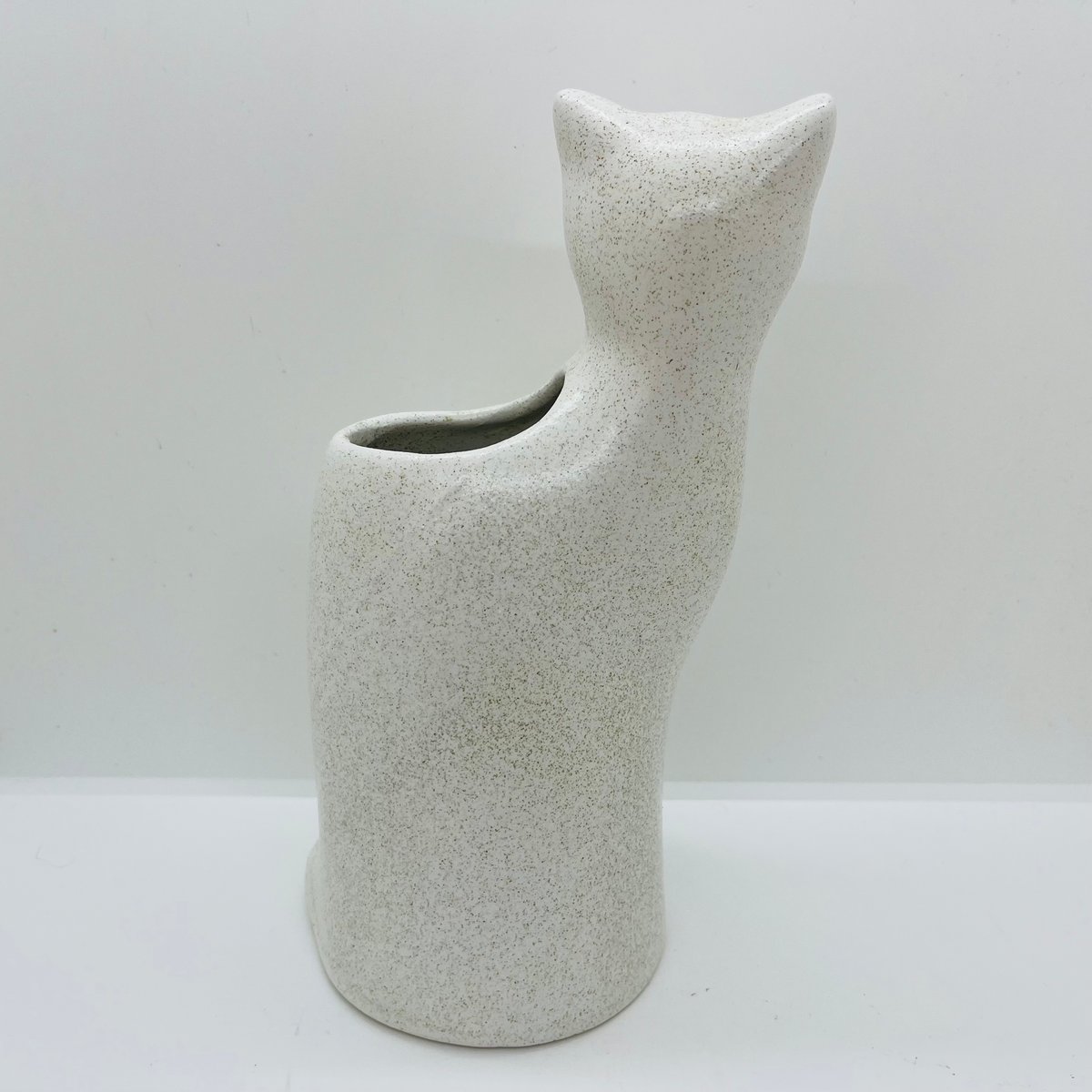 IDEE 秋山花 アート 琉球ガラス 白鳥 猫 フラワーベース IDEE 秋山花 アート 琉球ガラス 白鳥 猫 フラワーベース IDEE