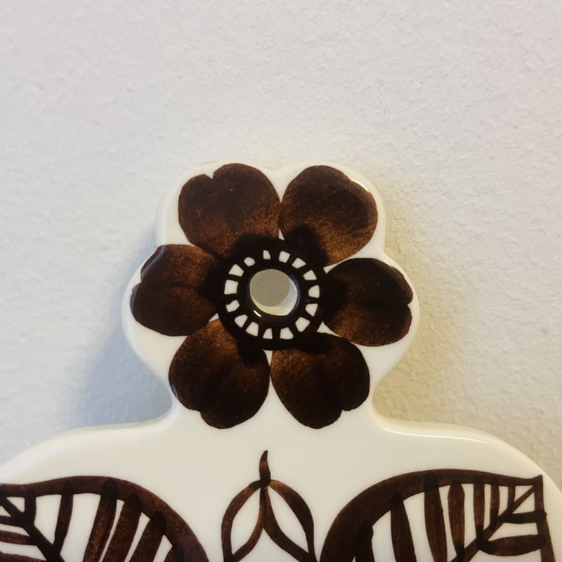 ARABIA》Kookki ブラウン カッティングボード【Gunvor Olin-Gron