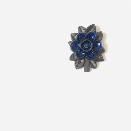 【Irma Yourstone/ イルマ・ユアストン】ネイビーのお花の陶板《Upsala　Ekeby》