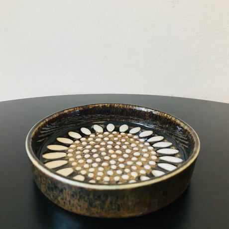 【Sylvia leuchovius 】お花の絵皿《ロールストランド》