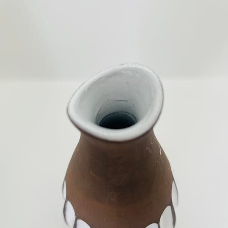 ブラウン×ホワイトのフラワーベース《Larholm》