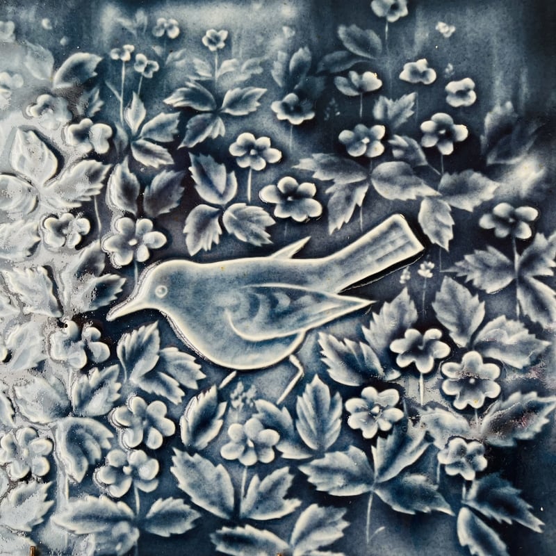 Gunvor Olin-Gronqvist】青い鳥の陶板《Arabia 》 | sugallery