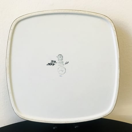 《Royal Copenhagen》  Baca シリーズ大型スクエアプレート