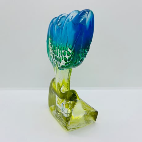 ブルーのチューリップ 《Sea Glasbruk》