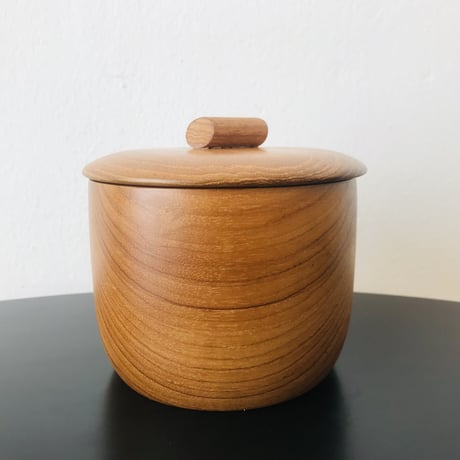 スウェーデン製　蓋つきチークボウル