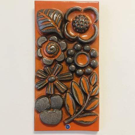 【Berit Ternell】オレンジ植物の陶板《Upsala Ekeby》